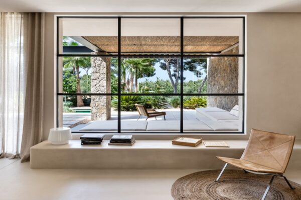 Luxury villa in Son Vida, Mallorca, by Tarragona Höhne Architects.
