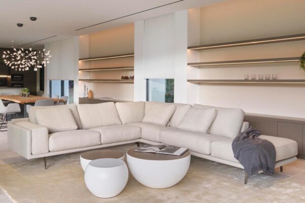 modern-villa in Santa Ponsa, Mallorca, by Tarragona Höhne Architects.