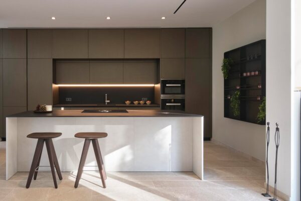 modern-villa in Santa Ponsa, Mallorca, by Tarragona Höhne Architects.